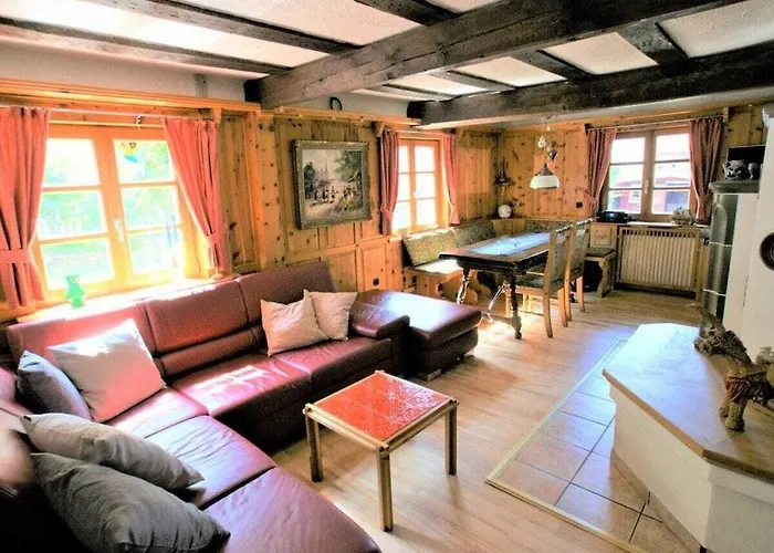 Forester's House Bullerbue بيت للعطل *