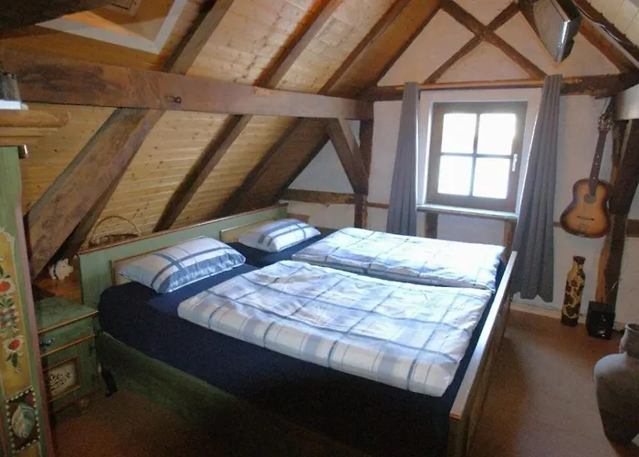 بيت للعطل Forester's House Bullerbue *